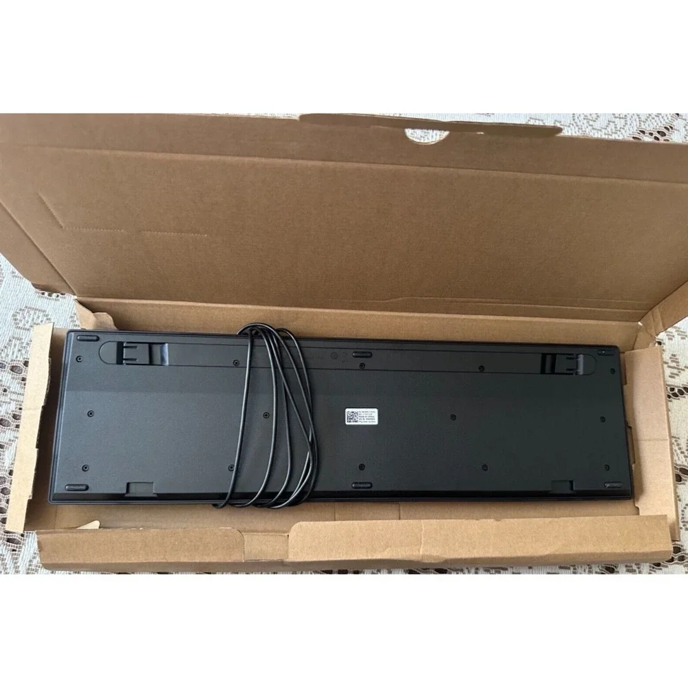 Dell Slim Wired USB Keyboard CN 0RKR0N Keyboard 71616 US -Very Good
